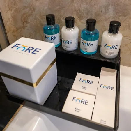 Отель Fore & 4*